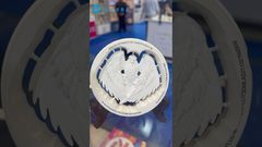 Khi dụng cụ nha khoa trở thành cọ vẽ. Như thế nào? Máy phay YRC-5X + khối zirconia nhiều lớp 3D PLUS = nghệ thuật.