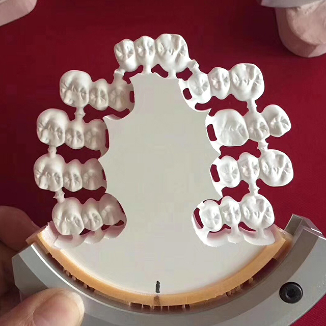 YUCERA 4axis 5axis CAD CAM Dental Milling Machine Zirconium Zirconia Blocks Glass Ceramic for Acclarent Other Dental Equipments